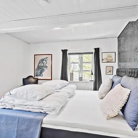 5 Bedroom Beautiful In Feriehus